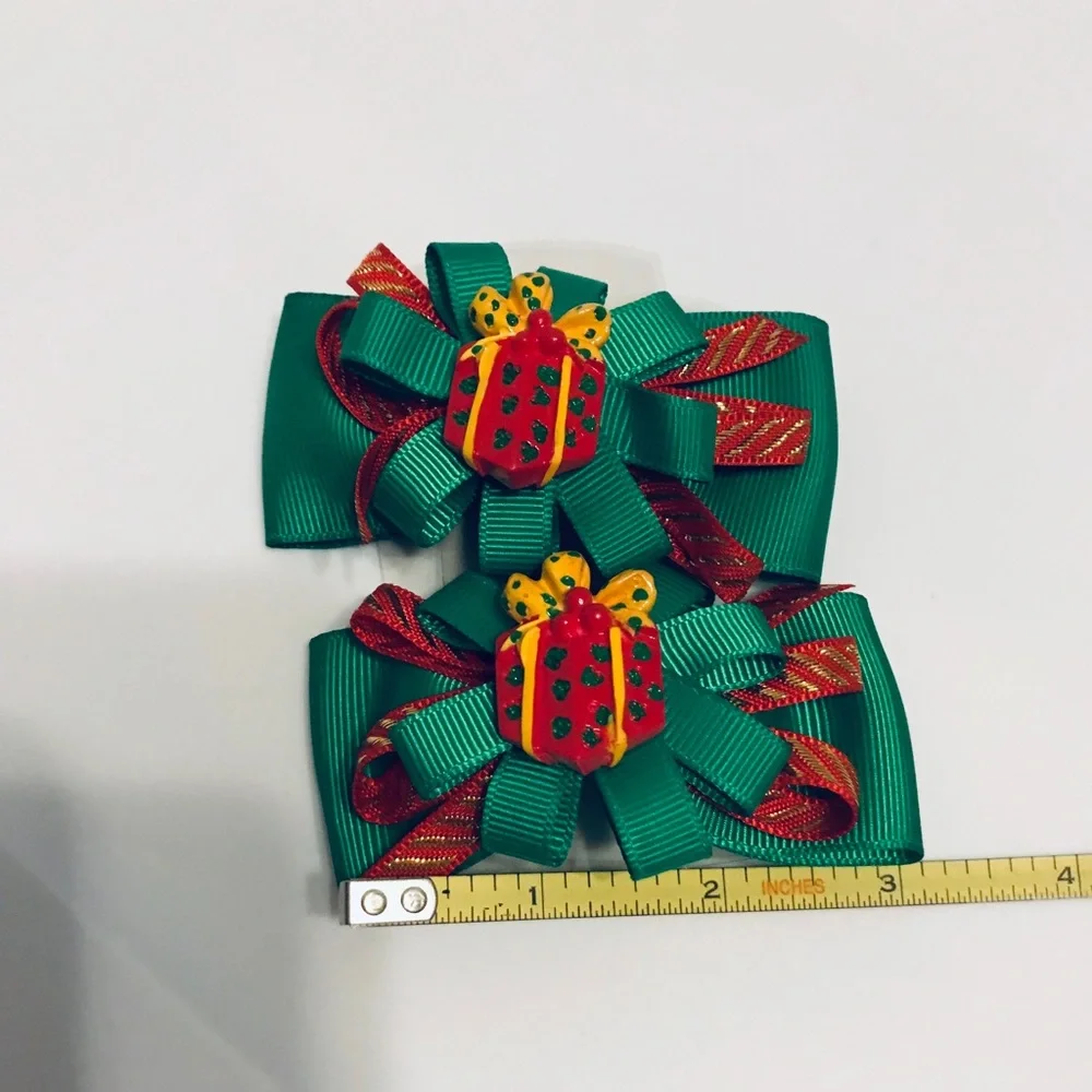 Christmas theme 2 kids hair clip Christmas bows vintage handcrafted rare unique
